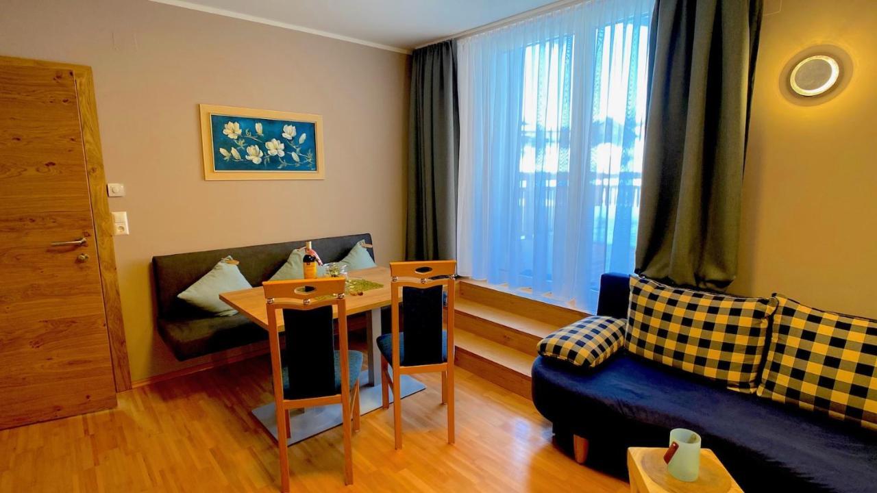 Erdhaeuser Und Apartments Mit Seeblick Und Alleinlage 바이센제 외부 사진
