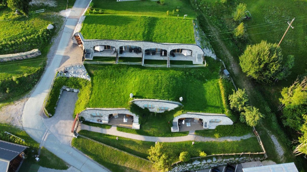 Erdhaeuser Und Apartments Mit Seeblick Und Alleinlage 바이센제 외부 사진